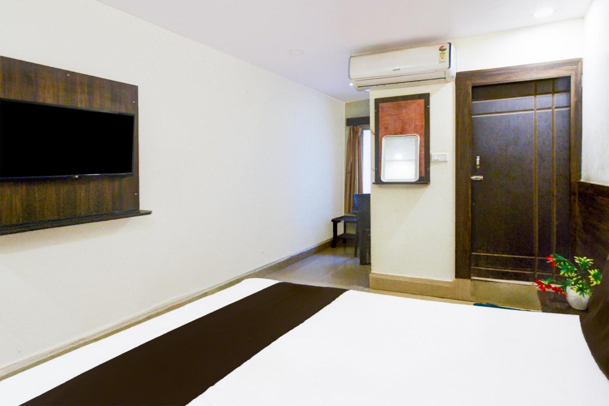 Hotel O Asian Residency Гайдарабад Екстер'єр фото